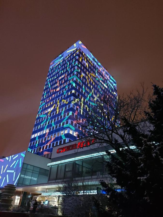 Panorama View Apartment Veszprém Buitenkant foto