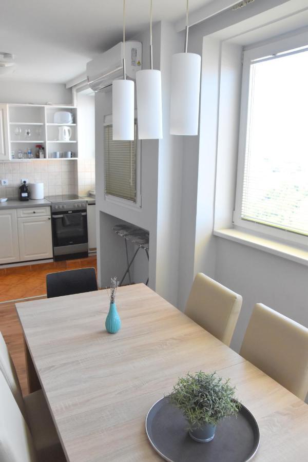 Panorama View Apartment Veszprém Buitenkant foto